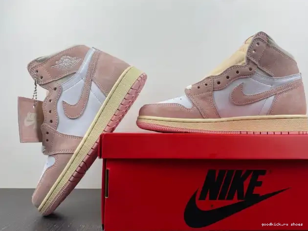 Washed Pink (Women's) FD2596-600 Retro 1 OG High Air Jordan 0418